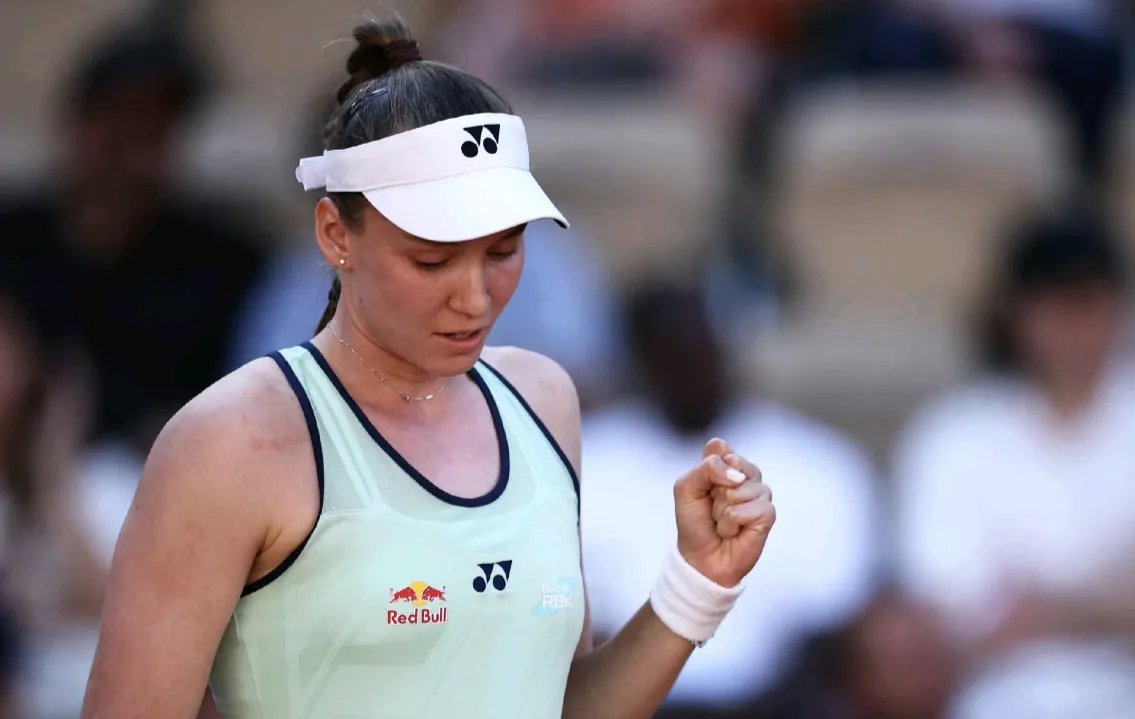 爱游戏正版-莎拉波娃遭遇三持续失利，DWG教练压力巨大！赛场气氛高涨(莎拉波娃经典比赛)