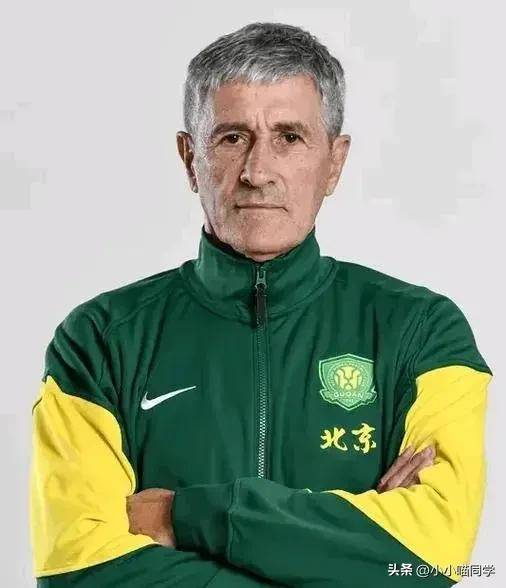 爱游戏平台-江畔鲸鲨队鏖战燕赵黑豹队，射击联赛爆冷，转换速度占优。传控打穿防线的简单介绍