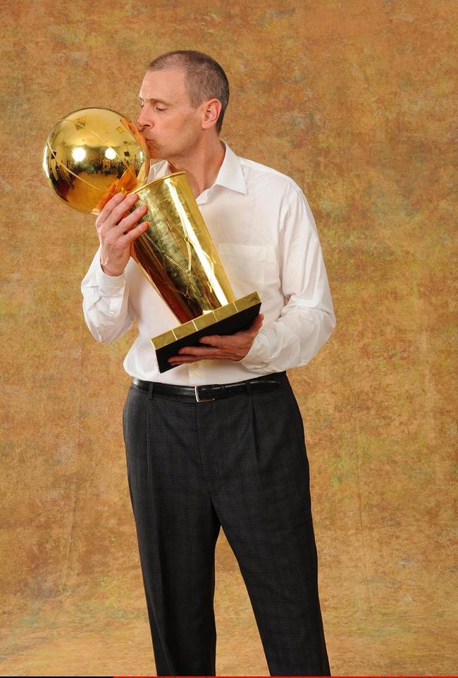 爱游戏正版-密尔沃基雄鹿内部会议纪要流出——转会期迎来里程碑；社区盾使命明确；细节决定成败的简单介绍